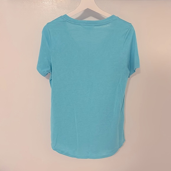Athleta Breezy Scoop V Tee - Picture 6 of 6